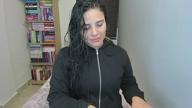 Snapshot of foxwen chatting on 5, 8, 2026 foxwen online show from 5, 8, 2026