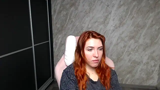 Snapshot of Reginasmilee chatting on 19, 1, 2026 Reginasmilee online show from 19, 1, 2026