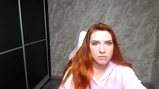 Snapshot of Reginasmilee chatting on 2, 2, 2026 Reginasmilee online show from 2, 2, 2026