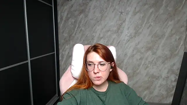 Snapshot of Reginasmilee chatting on 10, 2, 2026 Reginasmilee online show from 10, 2, 2026