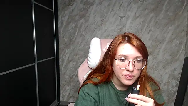 Snapshot of Reginasmilee chatting on 10, 2, 2026 Reginasmilee online show from 10, 2, 2026