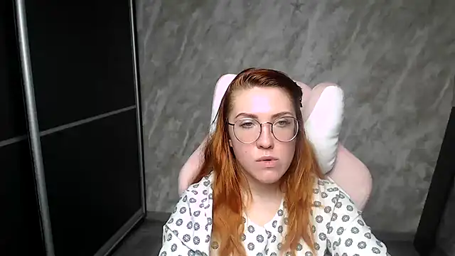 Snapshot of Reginasmilee chatting on 15, 2, 2026 Reginasmilee online show from 15, 2, 2026