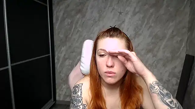 Snapshot of Reginasmilee chatting on 18, 2, 2026 Reginasmilee online show from 18, 2, 2026