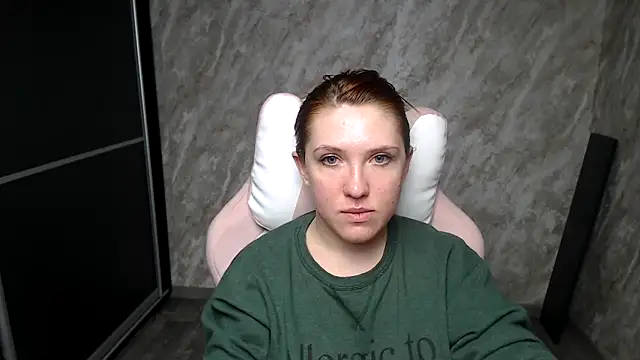 Snapshot of Reginasmilee chatting on 19, 2, 2026 Reginasmilee online show from 19, 2, 2026