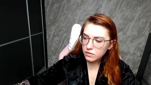 Snapshot of Reginasmilee chatting on 25, 2, 2026 Reginasmilee online show from 25, 2, 2026