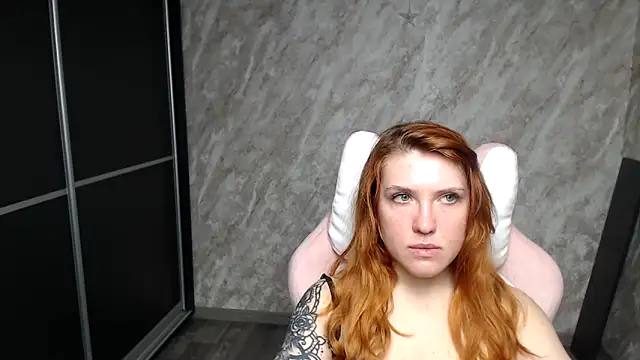 Snapshot of Reginasmilee chatting on 2, 3, 2026 Reginasmilee online show from 2, 3, 2026