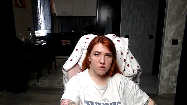 Snapshot of Reginasmilee chatting on 21, 3, 2026 Reginasmilee online show from 21, 3, 2026