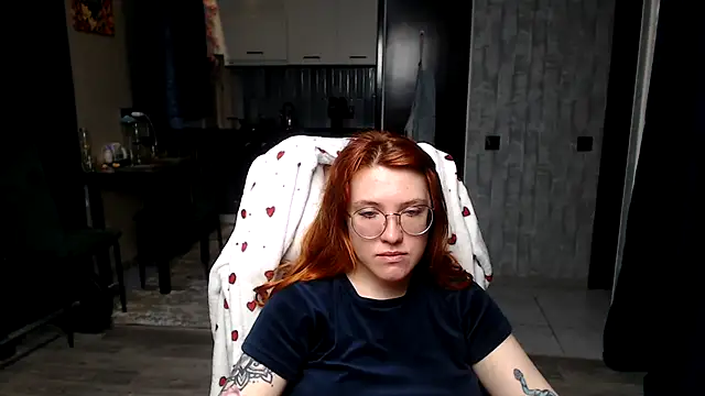 Snapshot of Reginasmilee chatting on 27, 3, 2026 Reginasmilee online show from 27, 3, 2026