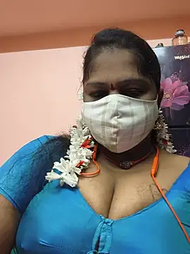 Snapshot of yalini1431 chatting on 15, 7, 2026 yalini1431 online show from 15, 7, 2026