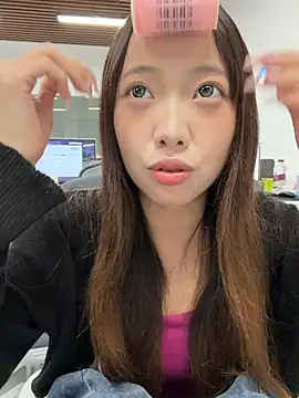 Snapshot of YY-1-1-1 chatting on 9, 7, 2026 YY-1-1-1 online show from 9, 7, 2026