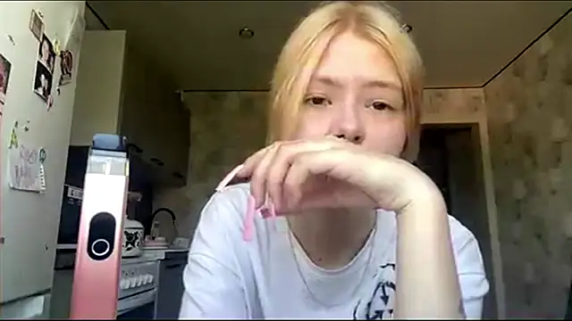 Snapshot of Jeneienal_1 chatting on 26, 6, 2026 Jeneienal 1 online show from 26, 6, 2026