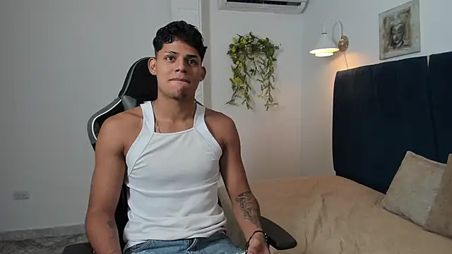 Snapshot of valerio_cum18 chatting on 24, 6, 2026 valerio cum18 online show from 24, 6, 2026