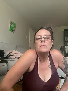 Snapshot of MatildaJane5 chatting on 14, 7, 2026 MatildaJane5 online show from 14, 7, 2026
