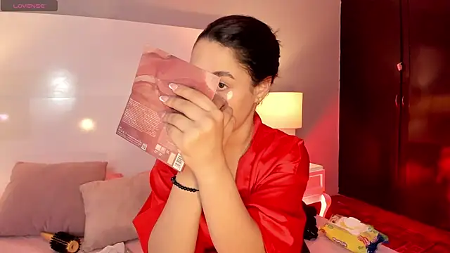 Snapshot of Emily_robertss1 chatting on 5, 8, 2026 Emily robertss1 online show from 5, 8, 2026