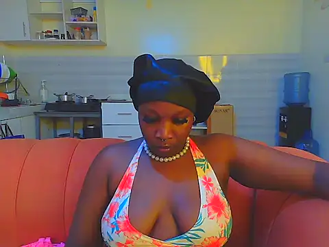 Snapshot of LolaAdriana chatting on 4, 7, 2026 LolaAdriana online show from 4, 7, 2026