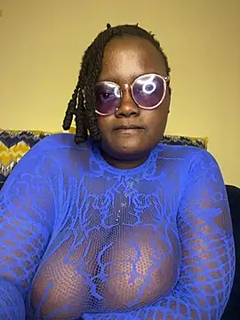 Snapshot of Bustyy_Bitch chatting on 6, 7, 2026 Bustyy Bitch online show from 6, 7, 2026