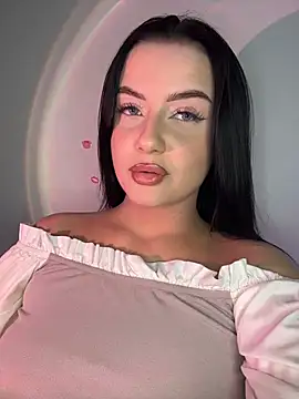 Snapshot of LoBeauty chatting on 9, 7, 2026 LoBeauty online show from 9, 7, 2026