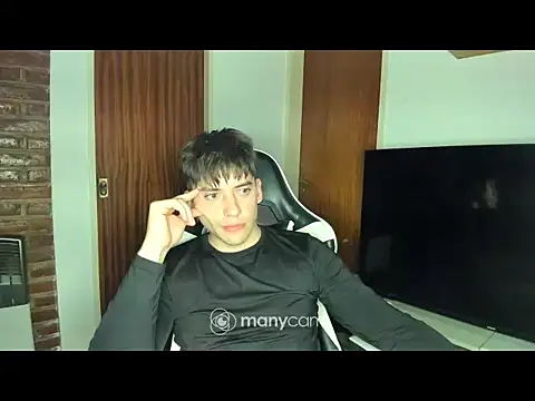 Snapshot of alexxxein chatting on 1, 8, 2026 alexxxein online show from 1, 8, 2026