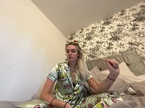 Elsa Dark online show from 2, 7, 2026
