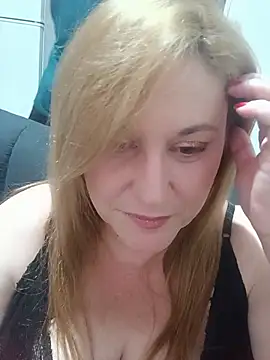 Snapshot of gatalora chatting on 2, 7, 2026 gatalora online show from 2, 7, 2026