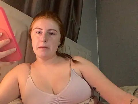 Snapshot of Redvelvetxx2 chatting on 10, 7, 2026 Redvelvetxx2 online show from 10, 7, 2026