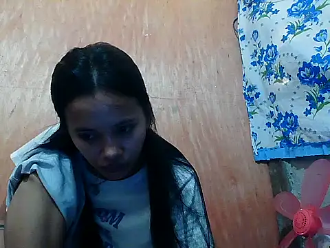 SkinnyGirl PinayBaby online show from 28, 6, 2026
