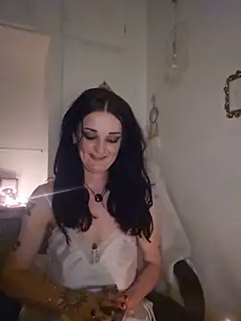 bloom-violetmoon online show from 28, 6, 2026