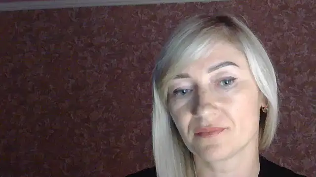 Snapshot of moonlightAnna chatting on 10, 7, 2026 moonlightAnna online show from 10, 7, 2026