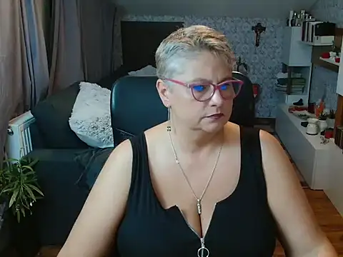 Snapshot of NewHellen4you chatting on 2, 7, 2026 NewHellen4you online show from 2, 7, 2026