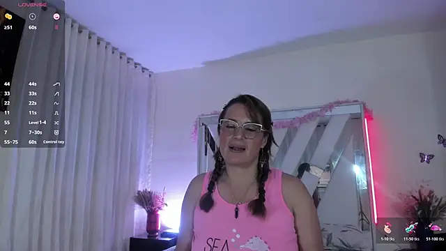 cristal laurentt online show from 10, 7, 2026