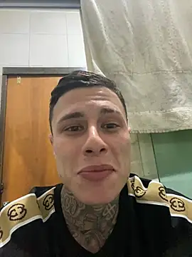 Snapshot of novin_tatuado02 chatting on 3, 7, 2026 novin tatuado02 online show from 3, 7, 2026