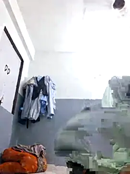 Snapshot of Sari-cam chatting on 7, 7, 2026 Sari-cam online show from 7, 7, 2026