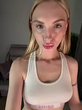 Snapshot of BellaSwan- chatting on 5, 7, 2026 BellaSwan- online show from 5, 7, 2026
