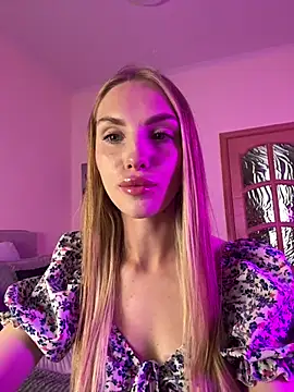 Snapshot of BellaSwan- chatting on 6, 7, 2026 BellaSwan- online show from 6, 7, 2026