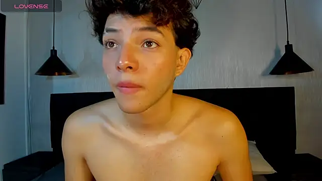 Snapshot of Black_Will_ chatting on 10, 7, 2026 Black Will online show from 10, 7, 2026