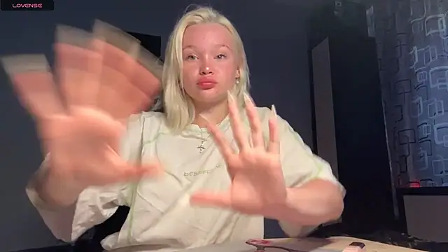 Snapshot of JoleneDorow chatting on 6, 7, 2026 JoleneDorow online show from 6, 7, 2026