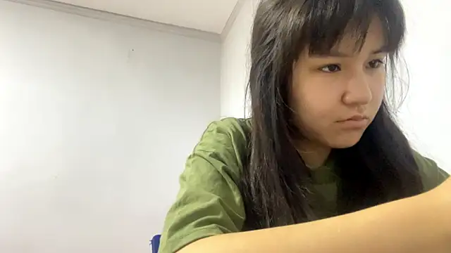KaseyLeak online show from 10, 7, 2026