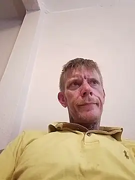 Snapshot of mr_candy1986 chatting on 8, 7, 2026 mr candy1986 online show from 8, 7, 2026