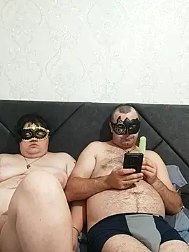 Snapshot of AlexAndDianax chatting on 8, 7, 2026 AlexAndDianax online show from 8, 7, 2026