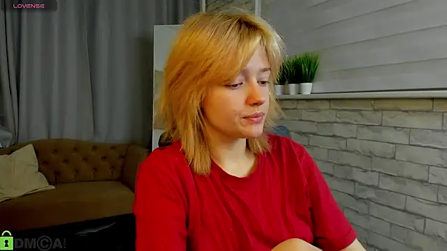 Snapshot of Fairy_Gloxinia chatting on 13, 7, 2026 Fairy Gloxinia online show from 13, 7, 2026
