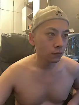 Snapshot of yichen008 chatting on 9, 7, 2026 yichen008 online show from 9, 7, 2026