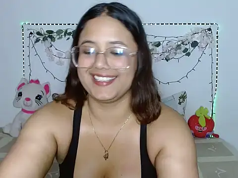 Snapshot of Vanessa333 chatting on 24, 7, 2026 Vanessa333 online show from 24, 7, 2026