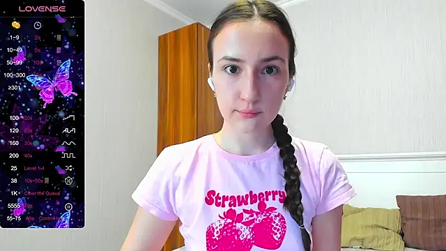 Snapshot of Pink_Soda2 chatting on 10, 7, 2026 Pink Soda2 online show from 10, 7, 2026