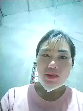 Snapshot of quyquy01 chatting on 9, 7, 2026 quyquy01 online show from 9, 7, 2026