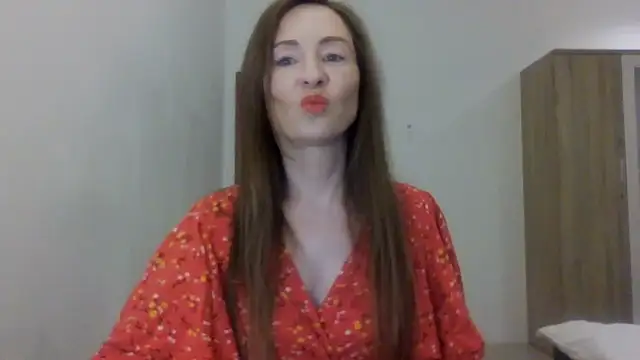 Sweet Poeme online show from 16, 7, 2026