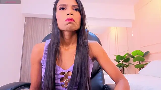 Snapshot of alana_salazar chatting on 13, 7, 2026 alana salazar online show from 13, 7, 2026