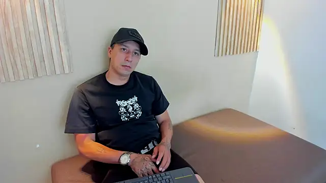 DAN BAKER2 online show from 13, 7, 2026