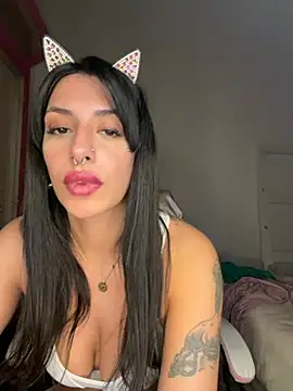 Snapshot of SuciaEstrella chatting on 13, 7, 2026 SuciaEstrella online show from 13, 7, 2026