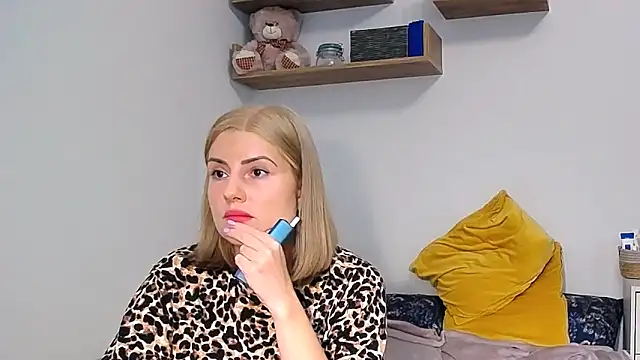 alisenties online show from 19, 9, 2025