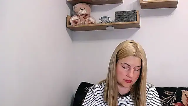 alisenties online show from 10, 7, 2026
